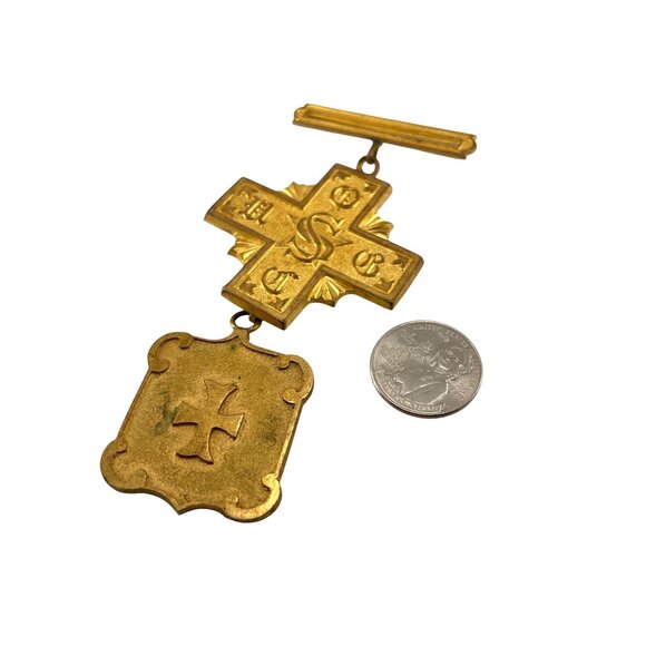 Secret Society United Order of the Golden Cross Antique Gold-tone Medal - Picture 5 of 7